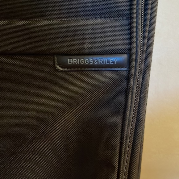 Briggs & Riley Medium Expandable 28-29” Spinner - Picture 2 of 12